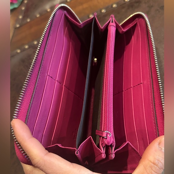 Gucci Soho red leather wallet - Picture 6 of 17